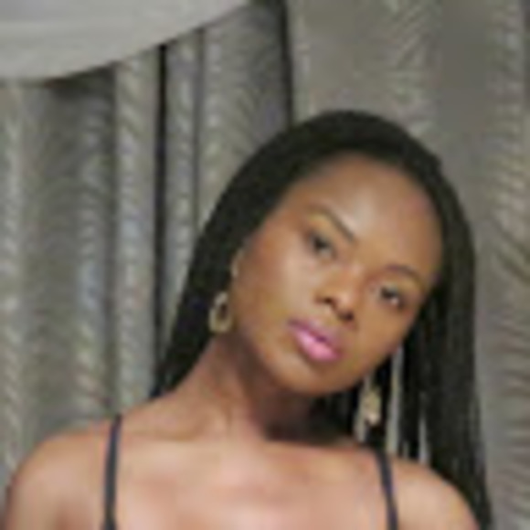 Meet your Posher, Tracy - Picture 1 of 1